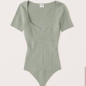 Abercrombie sweetheart corset short sleeve knit bodysuit, sage green, size M